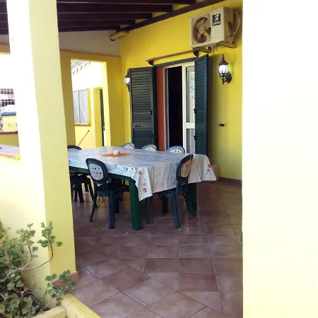 Apartment Villetta Cala Madonna Da Angela