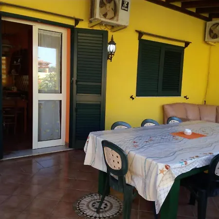 Apartment Villetta Cala Madonna Da Angela